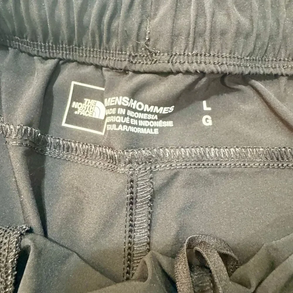 The North Face Wander Shorts. 7” inseam. Black. Large.